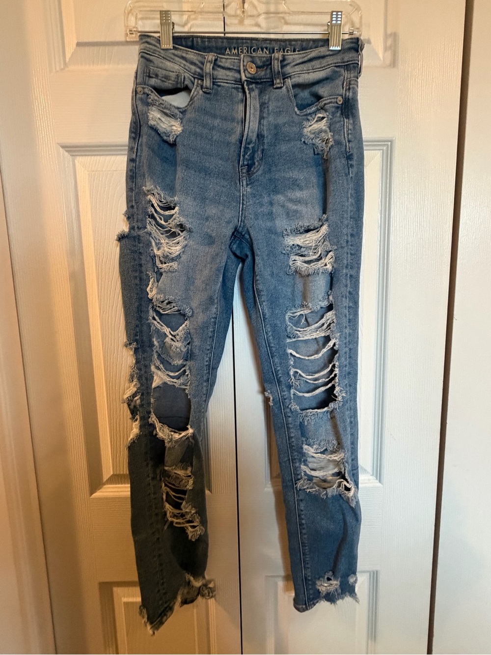 American Eagle Outfitters Women's Ripped High-Rise Mom Jeans - Light Blue